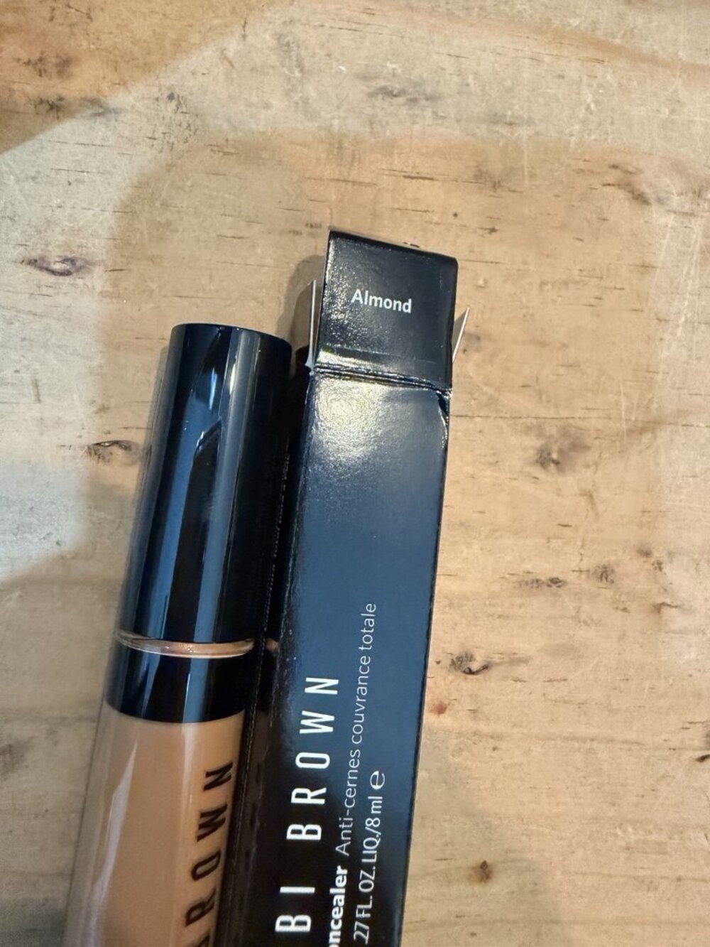 Bobbi Brown Skin Full Cover Concealer In Almond New W/ Box - Picture 2 of 3